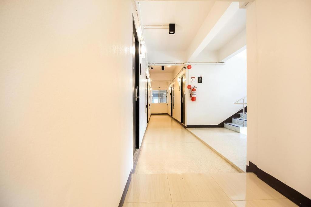 Kailub Rooms Hotel Bangkok Exterior photo