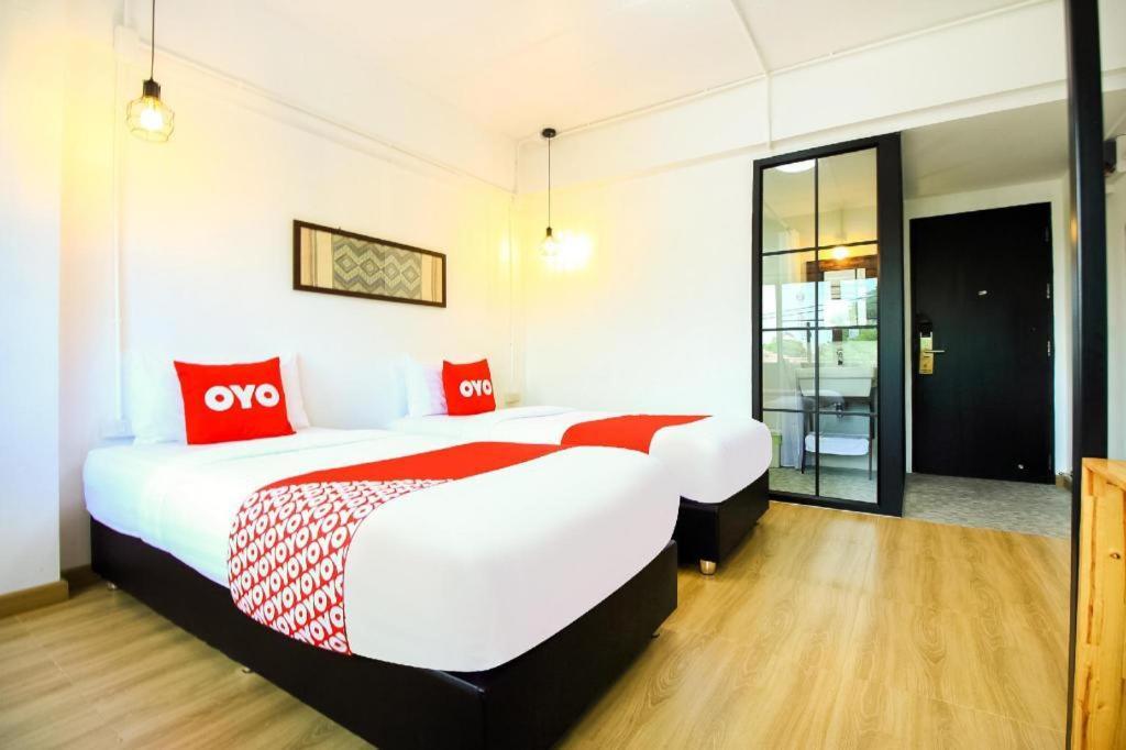 Kailub Rooms Hotel Bangkok Exterior photo